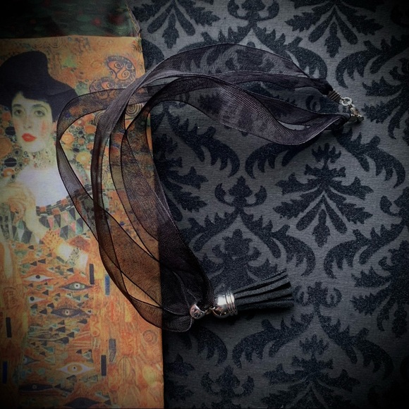 Gothic Black Suede like Tassel pendant - Picture 3 of 3